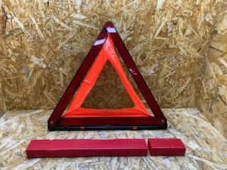 знак аварийной остановки BMW 3 серия G20 2019, 2.0 л., дизель, МКПП, белый, седан, задний привод, правый руль, 6770487, 71606770487, 71606770096, 6770096, 71606768272, 6768272