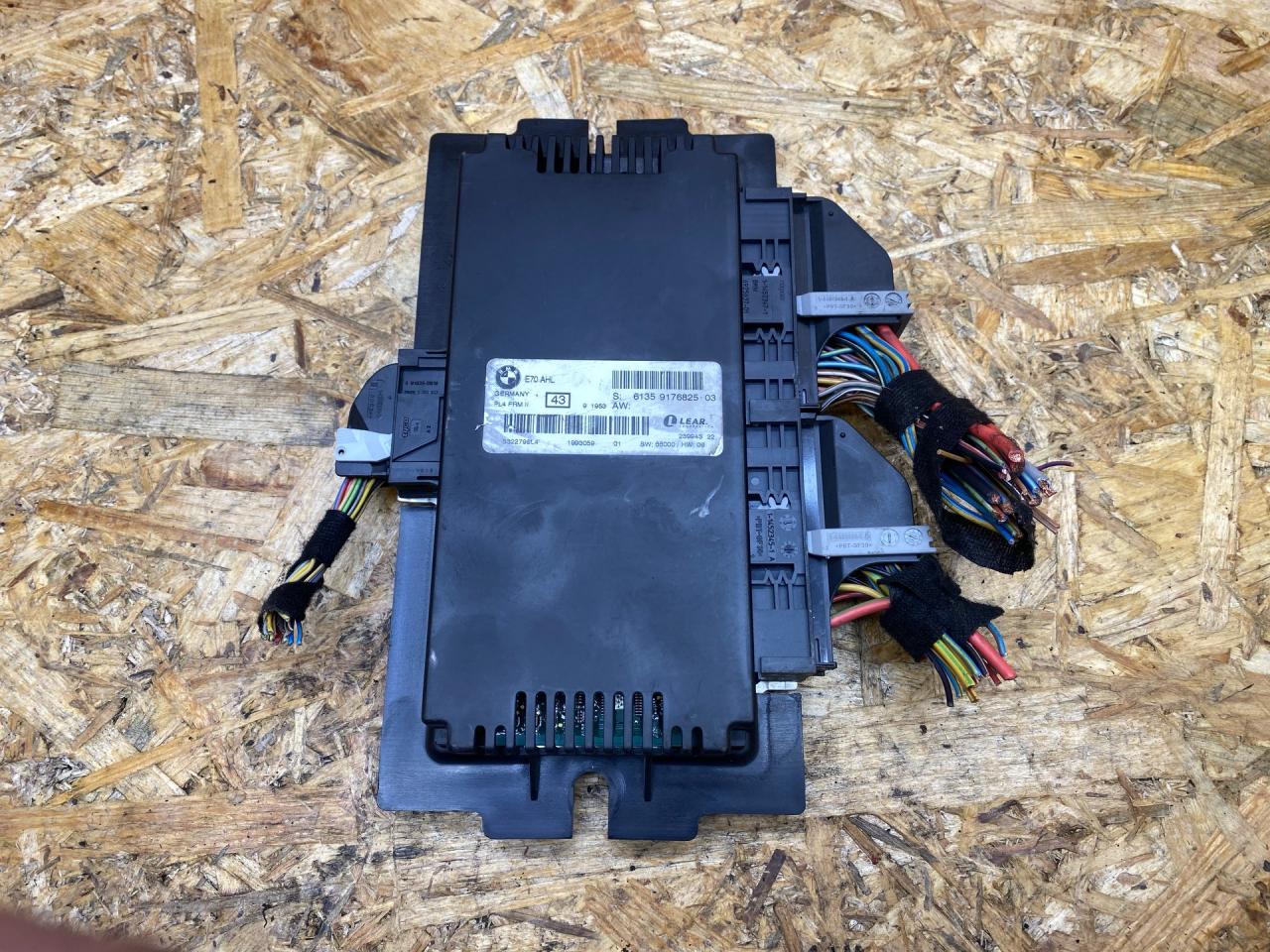 блок управления светом BMW X5 E70 2009, 3.5 л., дизель, АКПП, внедорожник 5 дв., полный привод, правый руль, 9287252, 61356827063, 6827063, 61356801294, 6801294, 61359342897, 9342897, 61359308375, 9308375, 61359287252, 61359286155, 9286155, 61359263792, 9263792, 61359249075, 9249075, 61359242524, 9242524, 61359230434, 9230434, 61359224619, 9224619, 61359220154, 9220154, 61359176826, 9176826, 61359170455, 9170455, 61359166669, 9166669, 61359153805, 9153805, 61359147388, 9147388, 61359140887, 9140887, 61359133167, 9133167, 9176825, 61359176825 - фото №1