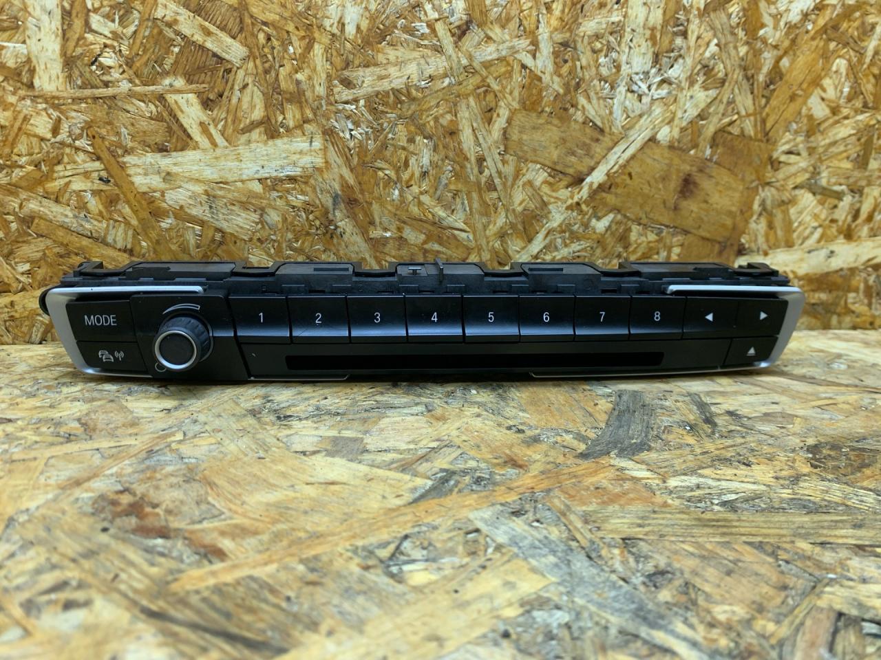 панель управления магнитолой BMW 4 серия F32/F33 F36 2015, 3.0 л., дизель, АКПП, лифтбэк, полный привод, правый руль, 6814187, 61316814187, 61316832880, 6832880, 61319363498, 9363498, 61319348827, 9348827, 61319323554, 9323554, 61319261102, 9261102, 61319253571, 9253571 - фото №1