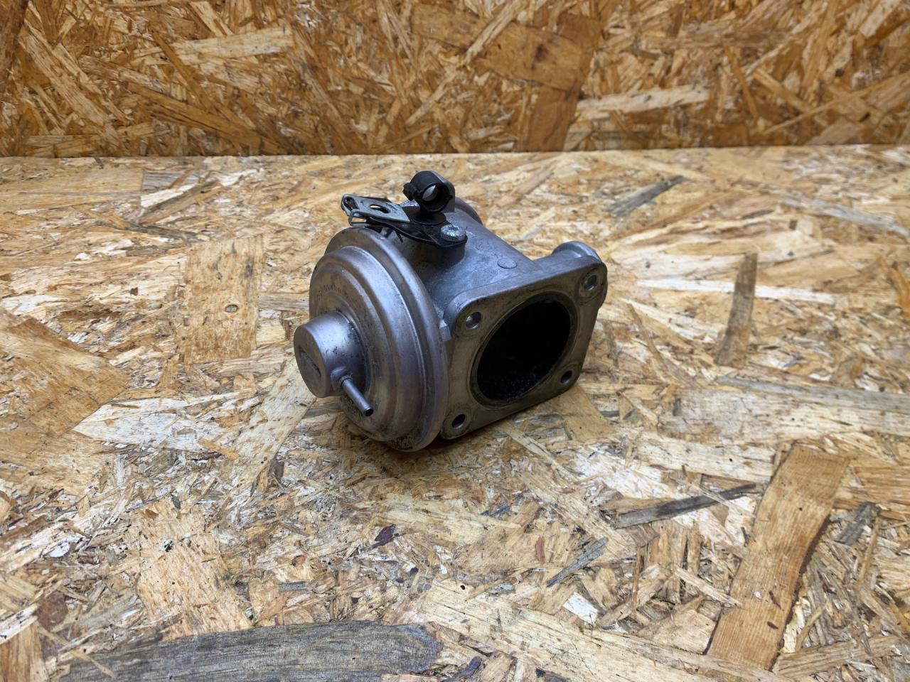 клапан EGR BMW X5 E70 2008, 3.0 л., дизель, АКПП, 354 titan-silber, внедорожник 5 дв., полный привод, правый руль, 7804380 - фото №1