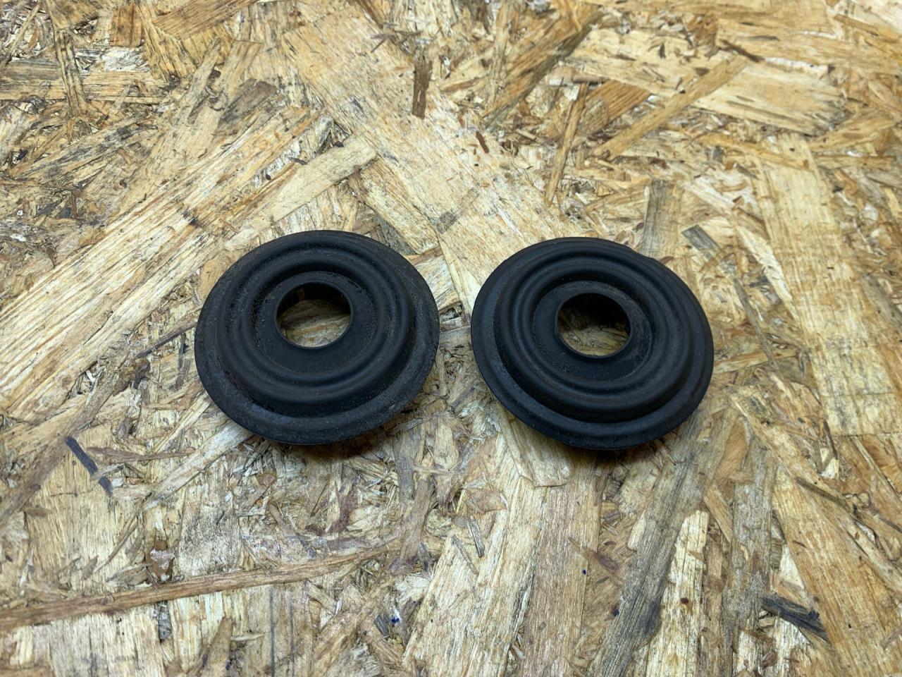 заглушка BMW 3 серия E90/E91/E92/E93 E92 2007, 3.0 л., дизель, АКПП, купе, задний привод, правый руль - фото №1