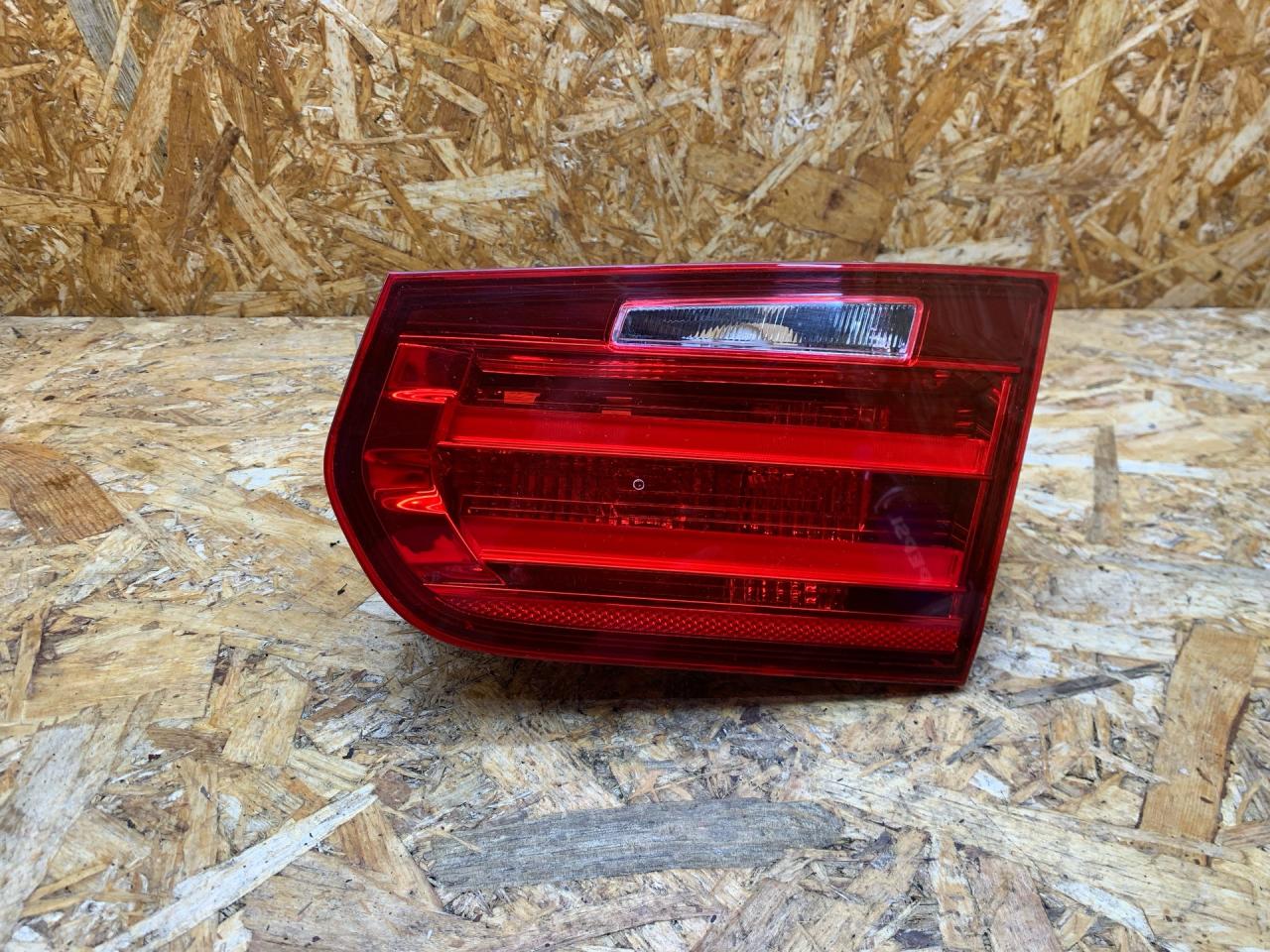 фонарь крышки багажника правый BMW 3 серия F30/F31/F34 F31 2013, 2.0 л., дизель, АКПП, 475 black-sapphire metallic, универсал, полный привод, правый руль, 63217372794, 7372794, 63217313056, 7313056, 7371112 - фото №1