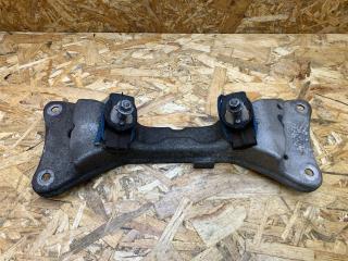 кронштейн КПП BMW 1 серия F20/F21 [2-й рестайлинг] E82 2018, 1.5 л., бензин, МКПП, хетчбэк 5 дв., задний привод, правый руль