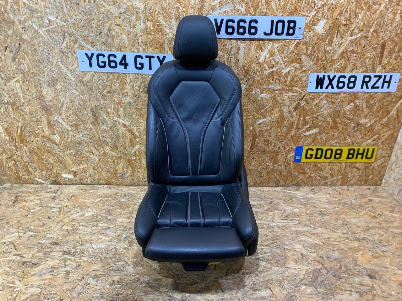 сиденье переднее BMW 5 серия G30/G31 G30 2018, 3.0 л., дизель, АКПП, серый, седан, полный привод, правый руль - фото №1