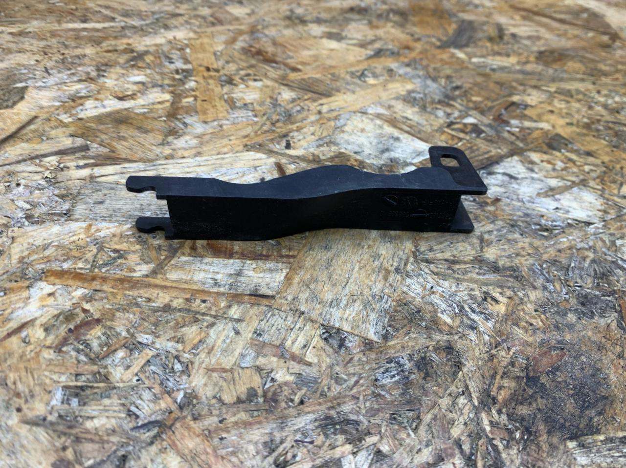 кронштейн (крепление) BMW 5 серия F07/F10/F11 F11 2012, 2.5 л., дизель, АКПП, универсал, полный привод, 7555162, 12907555162 - фото №1