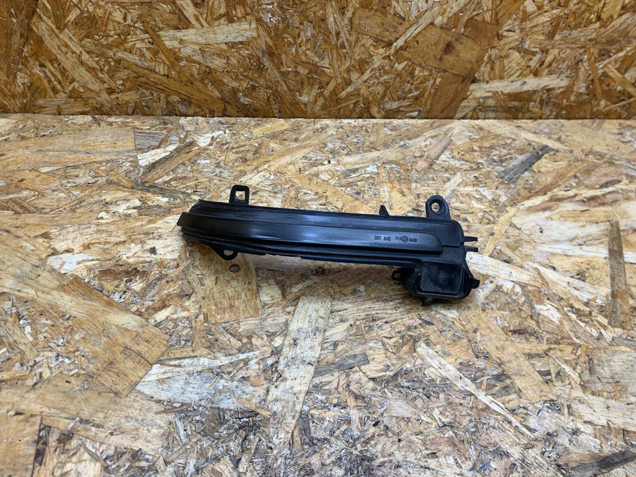 повторитель поворотов BMW 3 серия F30/F31/F34 F31 2013, 2.0 л., дизель, АКПП, 475 black-sapphire metallic, универсал, полный привод, правый руль, 7280772, 63137280772, 2020-3102 - фото №1