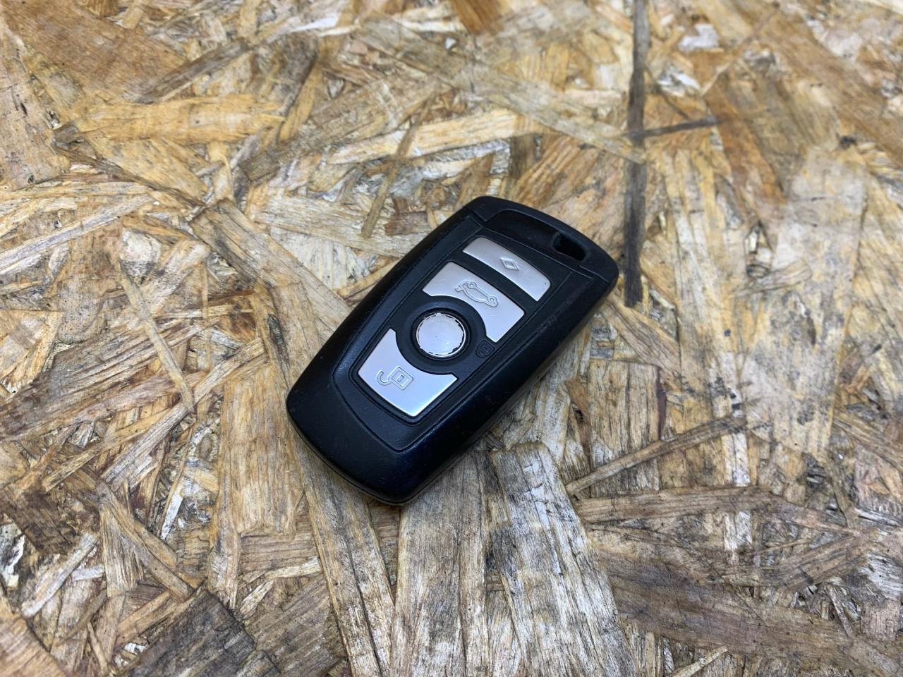 ключ BMW 5 серия F07/F10/F11 F11 2011, 3.0 л., дизель, АКПП, черный, универсал, задний привод, 9259721 - фото №1