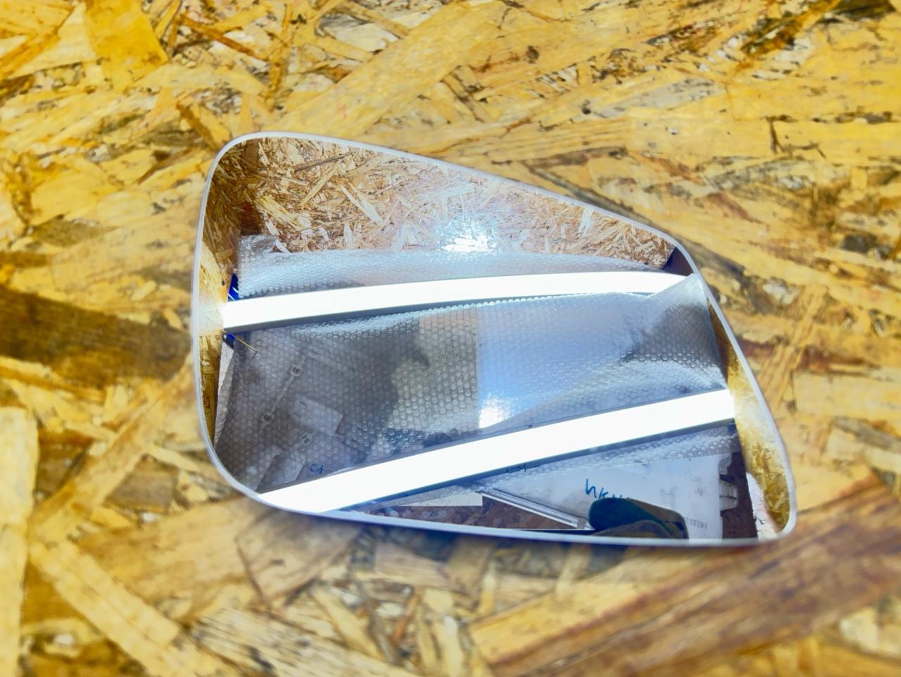 стекло зеркала наружного правого BMW 4 серия F32/F33 F32 2015, 3.5 л., дизель, АКПП, черный, купе, полный привод, правый руль, 20200508, 51167285002, 7285002, 51167285000, 7285000 - фото №1