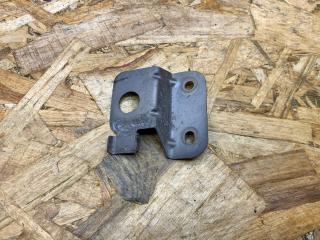 кронштейн (крепление) BMW 1 серия F20/F21 [2-й рестайлинг] E82 2018, 1.5 л., бензин, МКПП, хетчбэк 5 дв., задний привод, правый руль, 9373782