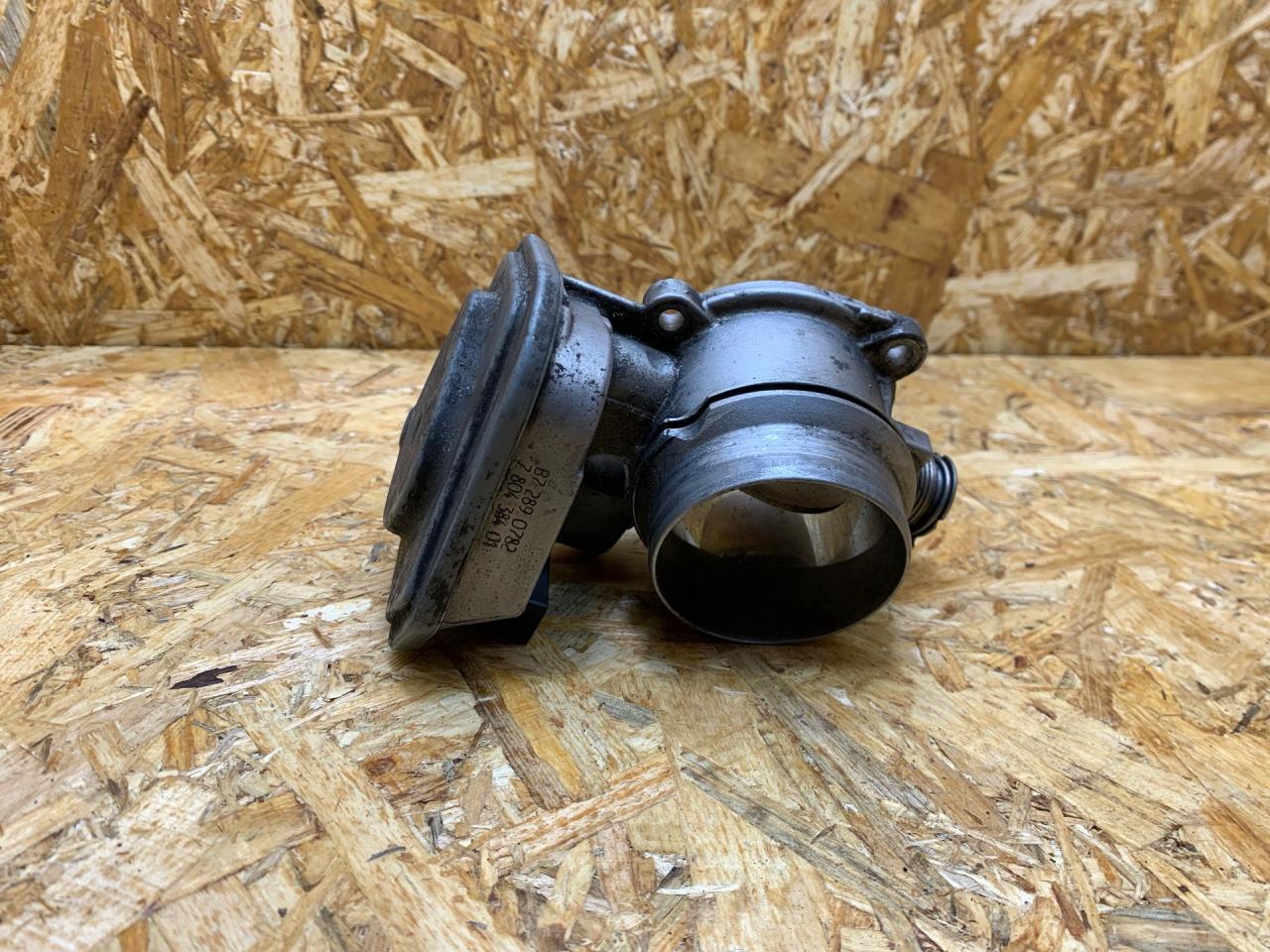 заслонка дроссельная BMW X5 E70 2007, 3.0 л., M57 306 D3, дизель, АКПП, внедорожник 5 дв., полный привод, правый руль, 11717804384, 7804384, 11717791481, 7791481 - фото №1