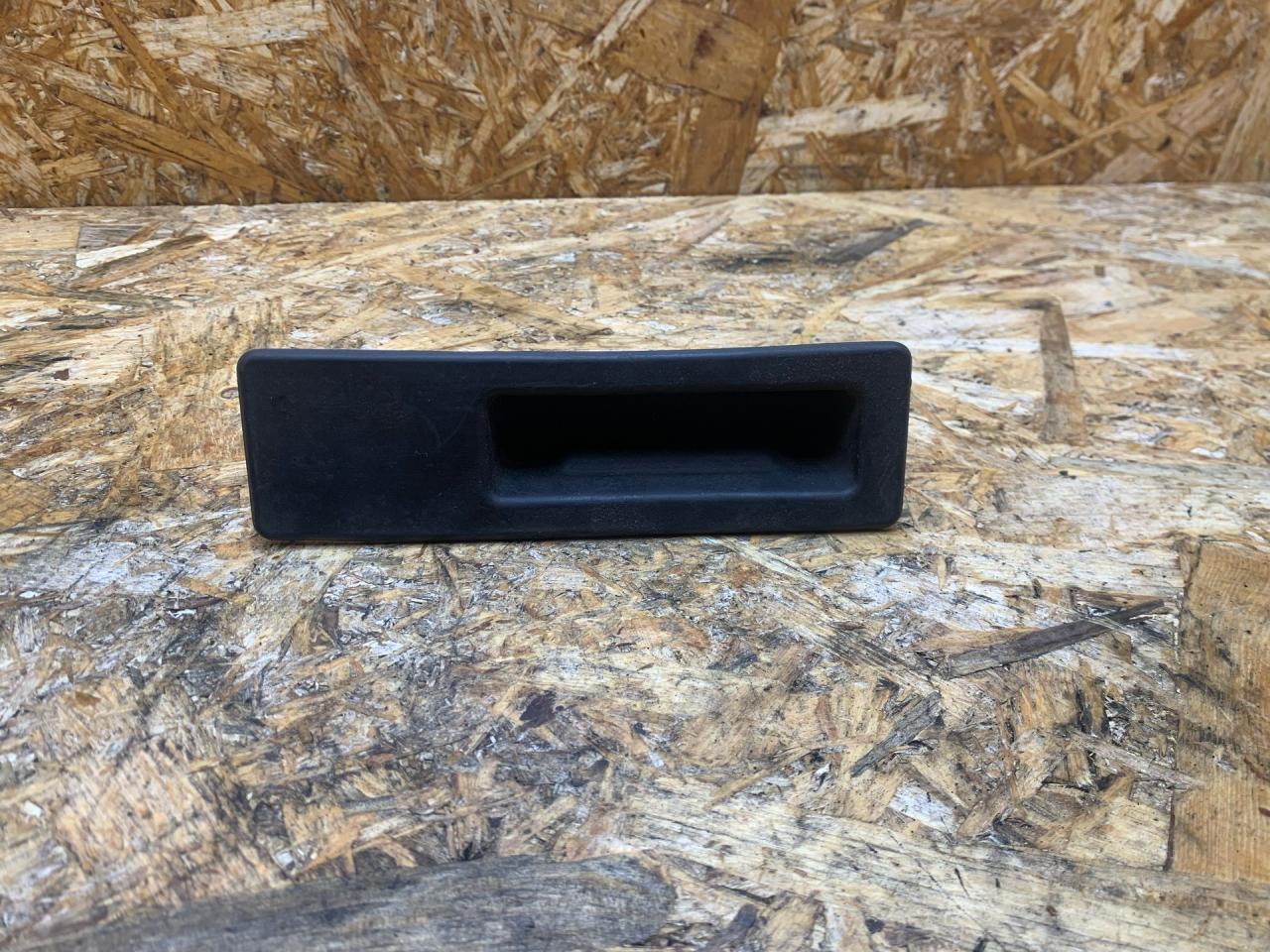 кнопка открытия багажника BMW 3 серия F30/F31/F34 F31 2013, 2.0 л., дизель, АКПП, 475 black-sapphire metallic, универсал, полный привод, правый руль, 7368752, 51247368752, 51247463161, 7463161, 51244866141, 4866141 - фото №1