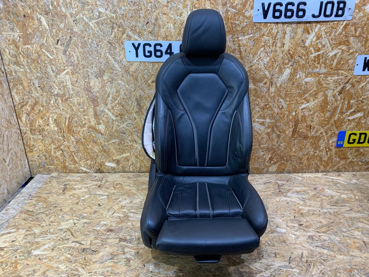 сиденье переднее BMW 5 серия G30/G31 G30 2018, 3.0 л., дизель, АКПП, серый, седан, полный привод, правый руль - фото №1