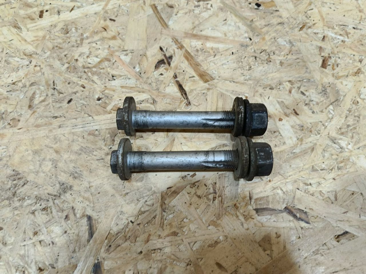 болт развальный BMW X5 F15 2014, 3.0 л., дизель, АКПП, коричневый, внедорожник 5 дв., полный привод, 6777169, 33306777169 - фото №1