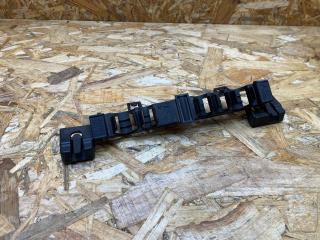 планка под капот BMW 1 серия F20/F21 [2-й рестайлинг] E82 2018, 1.5 л., бензин, МКПП, хетчбэк 5 дв., задний привод, правый руль, 7642128