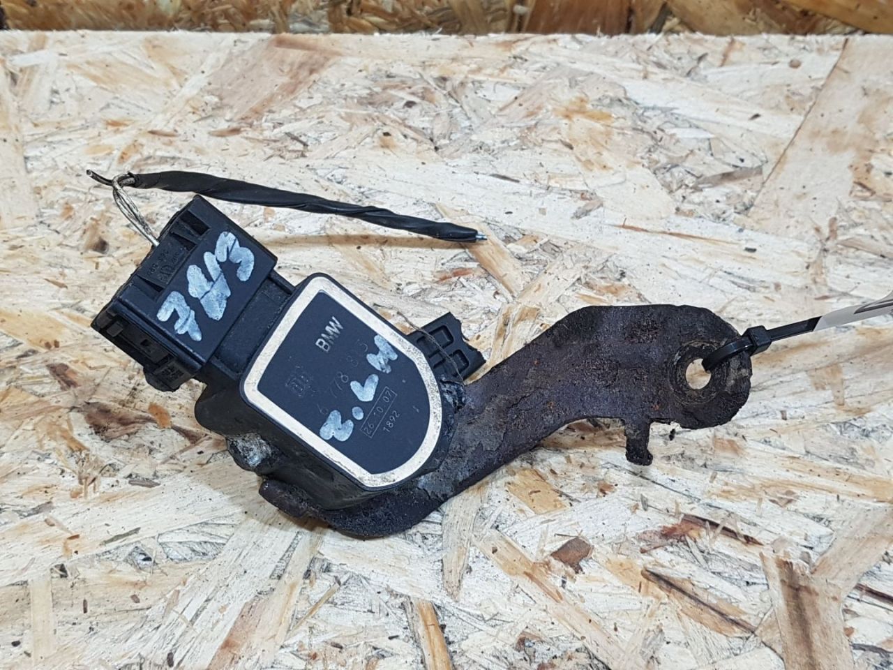 датчик дорожного просвета BMW X6 E71/E72 2008, 3.0 л., дизель, АКПП, внедорожник 5 дв., полный привод, правый руль, 6778813 - фото №1