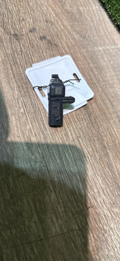 датчик удара Tesla Model 3 2 поколение Highland 2024, электро, pn01, 147344400, 147344400B - фото №1