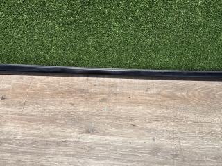 молдинг двери передней левой Tesla Model 3 1 поколение 2021, pmng, 108068200, 108068100