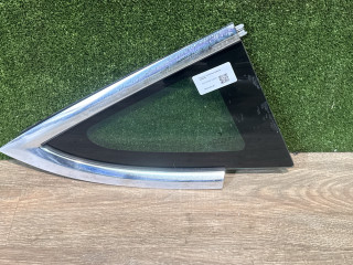 стекло кузовное боковое правое Tesla Model 3 1 поколение 2019