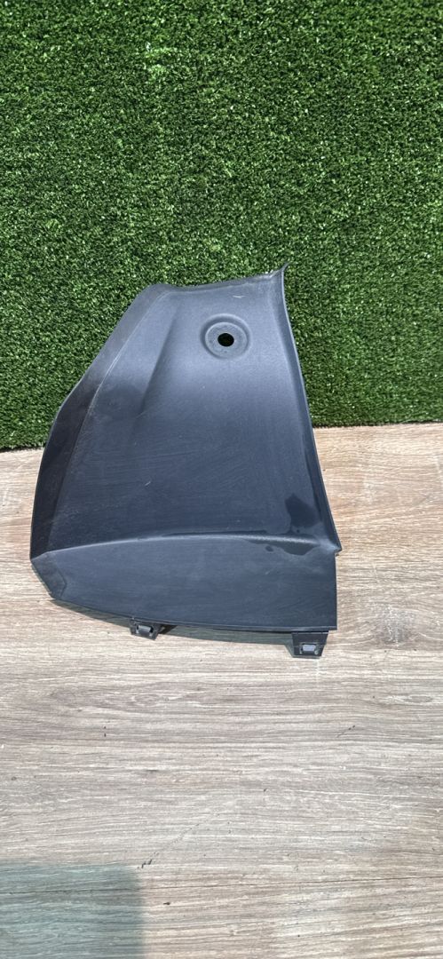 накладка внутренняя на заднюю панель кузова Tesla Model 3 2 поколение 2024, pn01, 171368100, 178431900 - фото №1