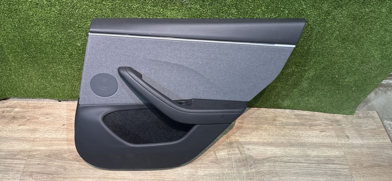 обшивка двери задняя правая Tesla Model 3 2 поколение Highland 2024, электро, ppsb, задний привод, 198317620 - фото №1