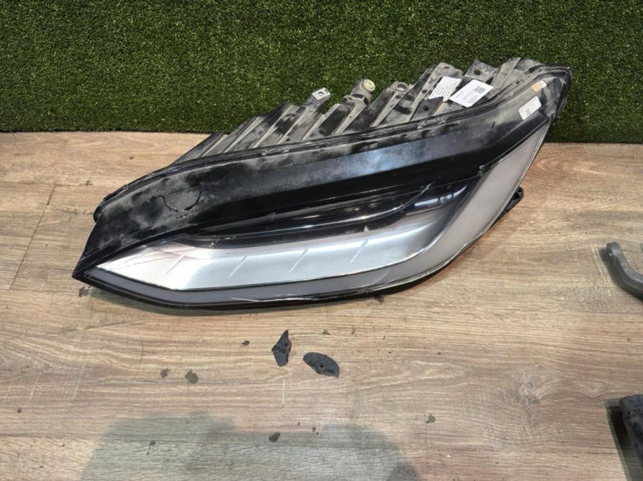 фара левая Tesla Model X 1 поколение 2019, ppsw, 103431400 - фото №1