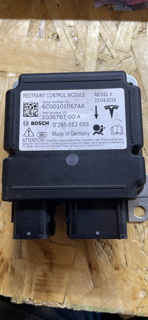 блок AirBag Tesla Model X 1 поколение 2018, электро, ppsb, 103676700, 103676700A - фото №1