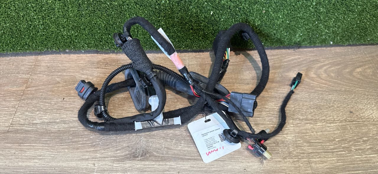 дверная проводка Tesla Model 3 2 поколение Highland 2024, электро, ppsb, задний привод, 189732400, 189732400B - фото №1