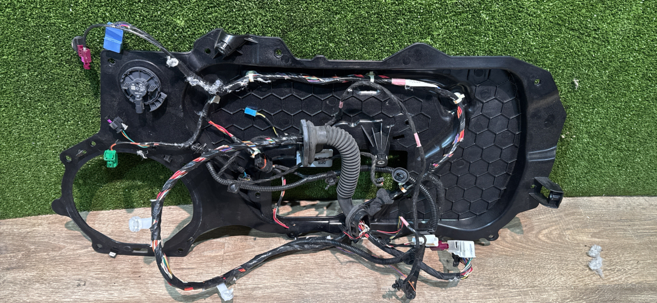 дверная проводка Tesla Model 3 1 поколение 2019, 106796300, 106796300E - фото №1