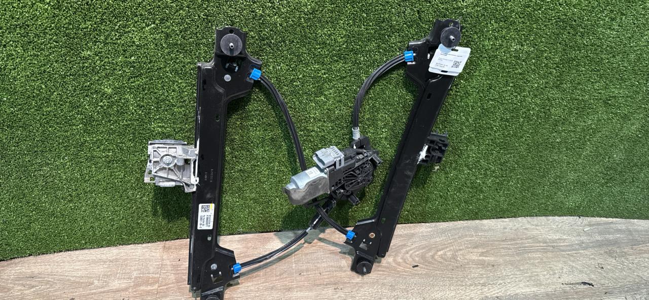 стеклоподъемник задний правый Tesla Model X 1 поколение 2019, pmng, 102882199 - фото №1