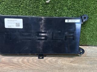 Блок управления BCM (Body Control Module) Tesla Model X 1 поколение 2018, 104390000, 104390000E