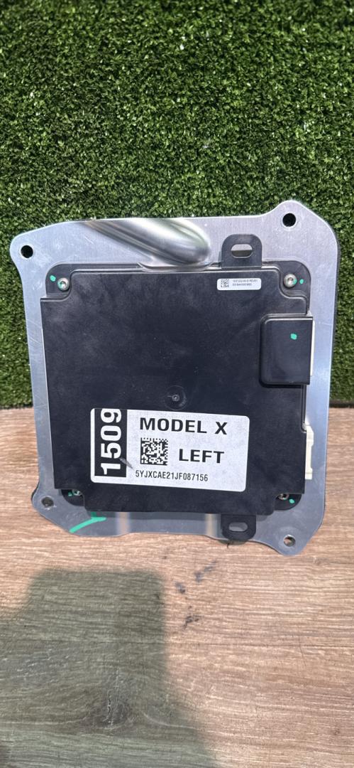 модуль управления двери Tesla Model X 1 поколение 2018, 103722200, 103722200E, 104141900, 104141900B - фото №1