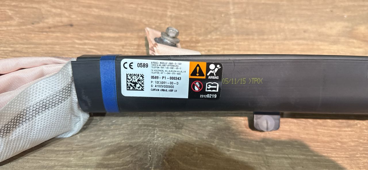 подушка безопасности боковая (шторка) Tesla Model S 1 поколение 2015, ppmr, 100526100 - фото №1