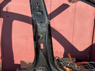Стойка кузовная центральная правая Tesla Model 3 1 поколение 2019