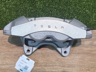 суппорт передний правый Tesla Model 3 2 поколение 2024, pn01, 134462200