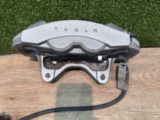суппорт передний правый Tesla Model 3 1 поколение 2019, ppmr, 104462200