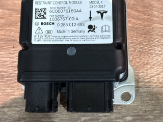блок AirBag Tesla Model X 1 поколение 2018, 103676700, 103676700A