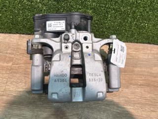 суппорт задний левый Tesla Model 3 2 поколение Highland 2024, электро, pn01, 104462300, 104462300J