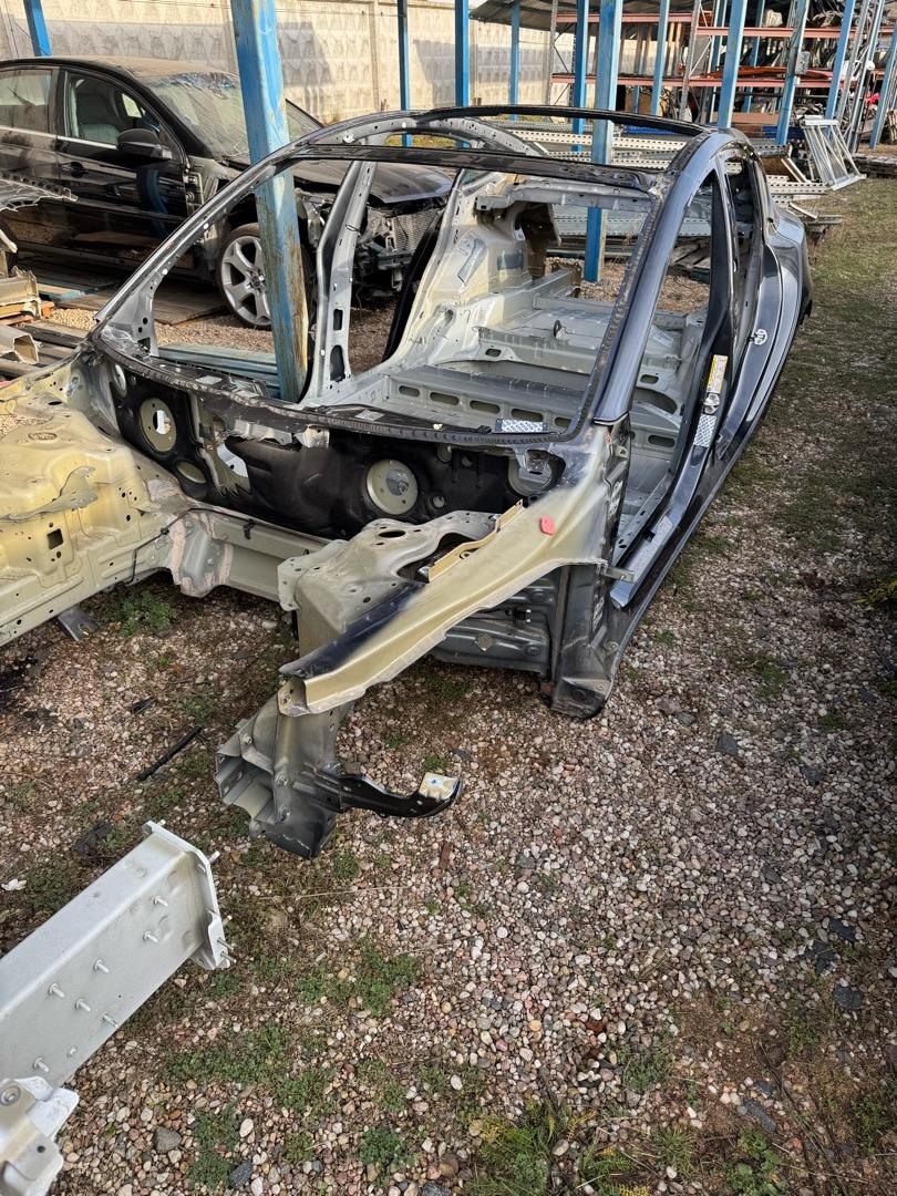 четверть передняя левая Tesla Model 3 2 поколение Highland 2024, электро, pn01 - фото №1