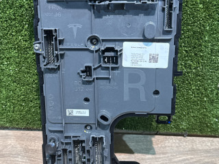 блок комфорта Tesla Model 3 2 поколение Highland 2024, электро, ppsb, задний привод, 183462910D