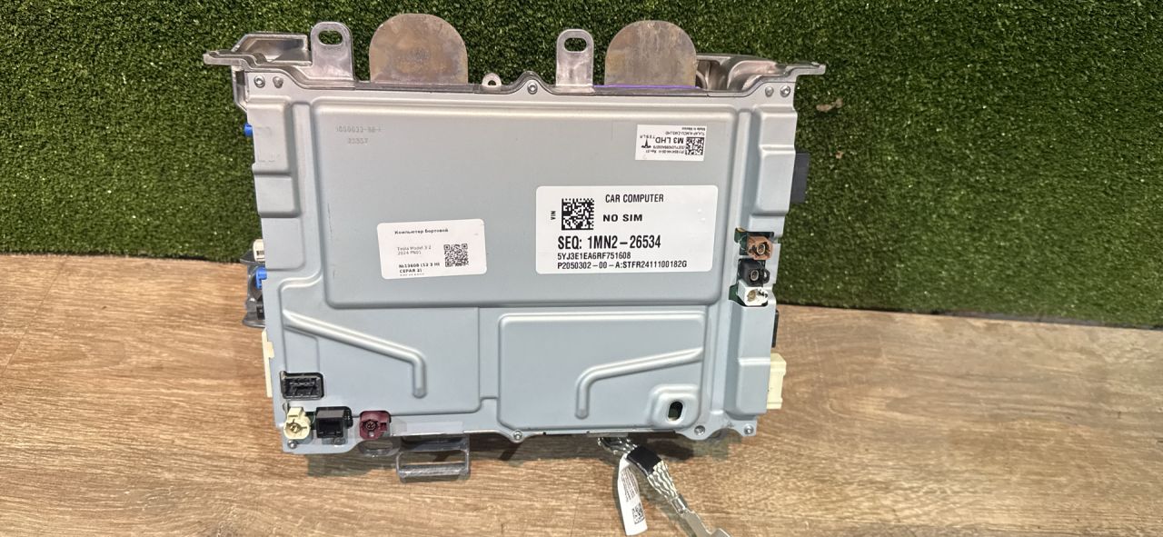 компьютер бортовой Tesla Model 3 2 поколение 2024, pn01, 185414400, 185414400H - фото №1