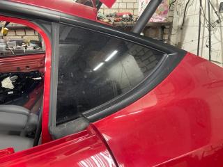 стекло кузовное боковое левое Tesla Model Y 1 поколение 2023, электро, ppmr, полный привод