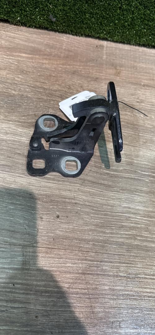 петля двери Tesla Model 3 2 поколение Highland 2024, электро, pn01 - фото №1
