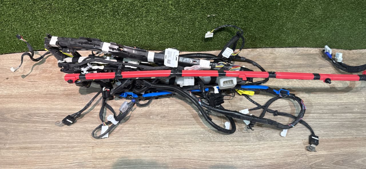 проводка салона Tesla Model 3 2 поколение 2024, pn01, 189731501 - фото №1