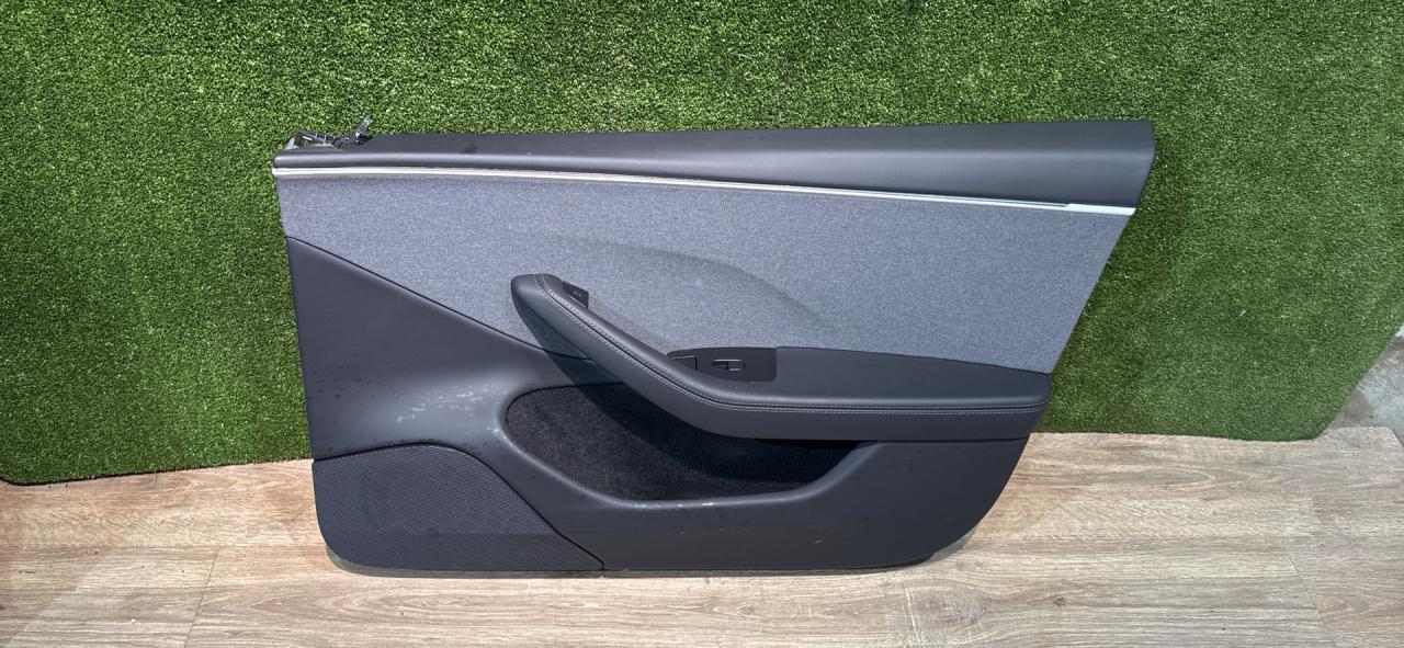 обшивка двери передняя правая Tesla Model 3 2 поколение Highland 2024, электро, pn01 - фото №1