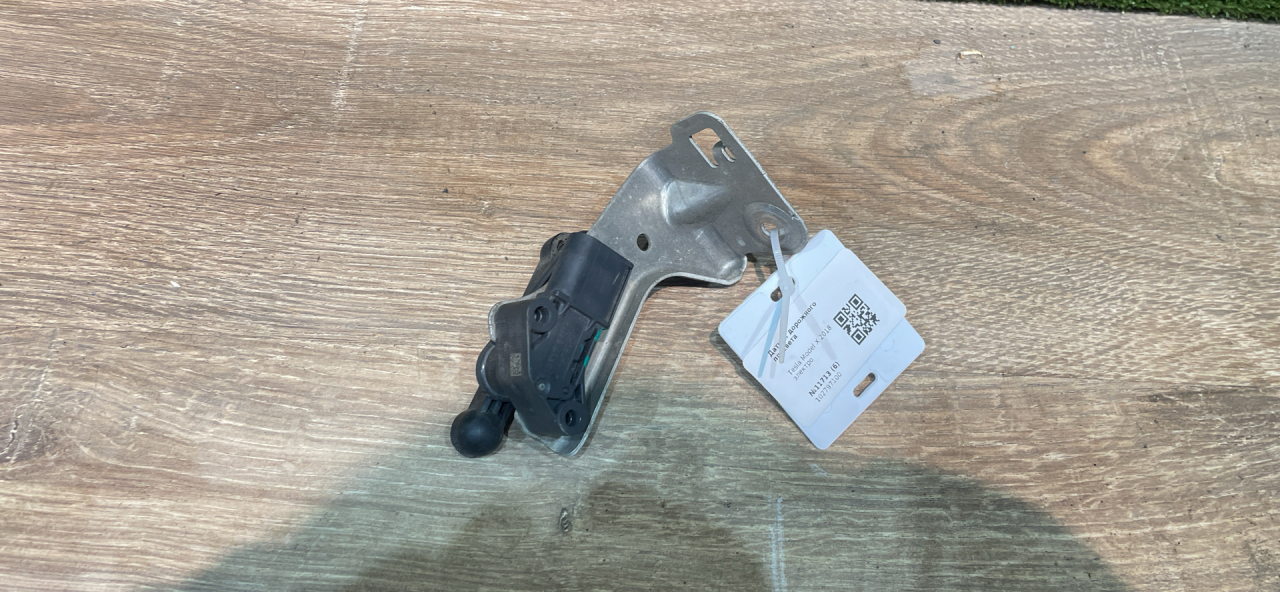 датчик дорожного просвета Tesla Model X 1 поколение 2018, электро, ppsb, 102797100 - фото №1
