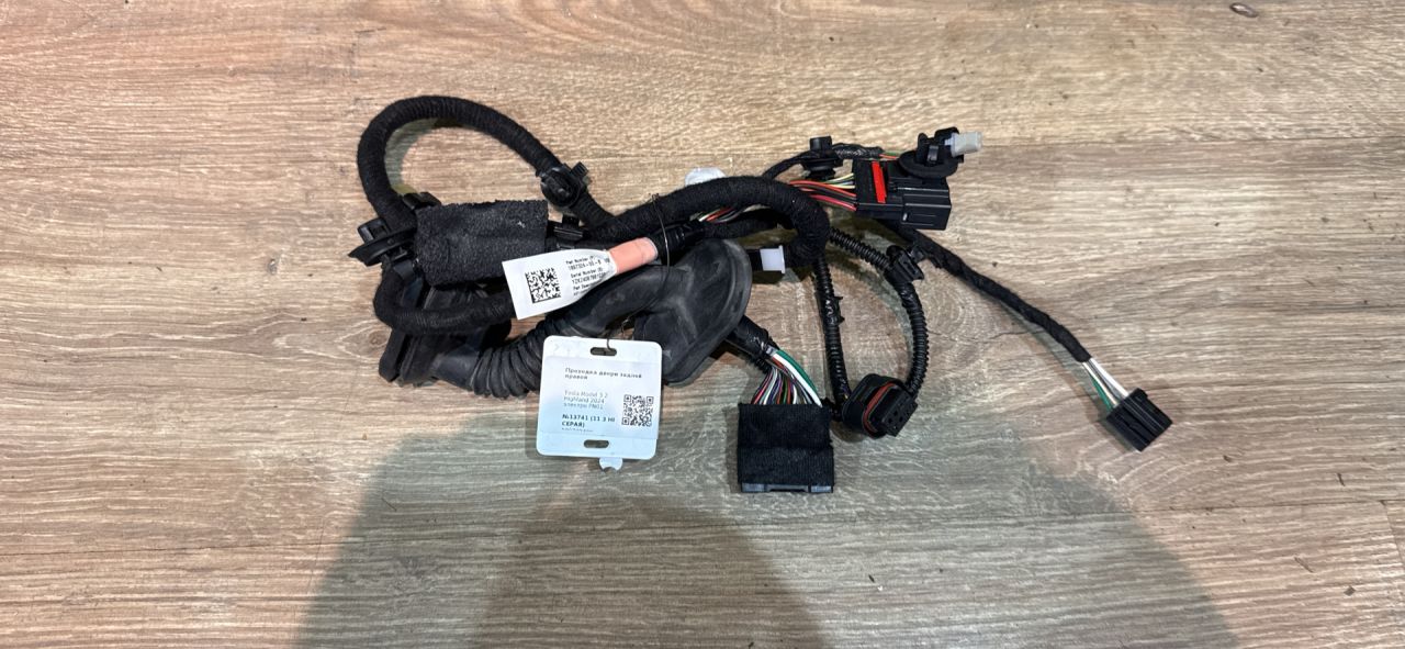 дверная проводка Tesla Model 3 2 поколение Highland 2024, электро, pn01, 189732400, 189732400B - фото №1