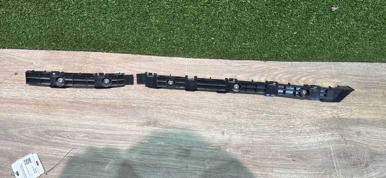 Крепление бампера заднего Tesla Model X 1 поколение 2018, 103483400 - фото №1
