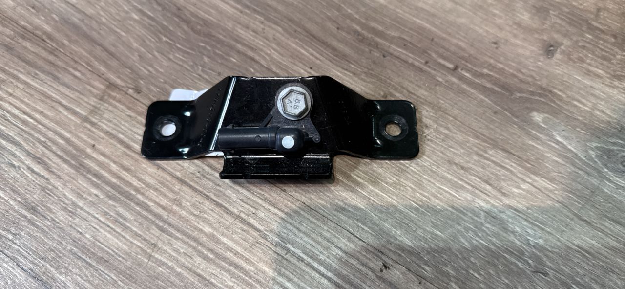 датчик удара Tesla Model 3 2 поколение 2024, pn01, 157344700, 157344700B, 178620800 - фото №1