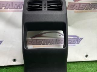 Задняя накладка центрального тоннеля Nissan Rogue T33 2023, 1.5 л., бензин, вариатор, серебристый, внедорожник 5 дв., полный привод, 969306RR0A