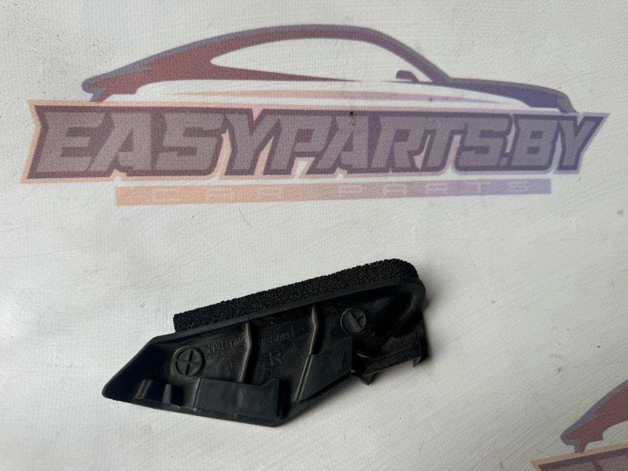 уголок жабо Nissan Rogue T33 2023, 1.5 л., бензин, вариатор, черный, внедорожник 5 дв., передний привод, LM02-5841E100 - фото №1